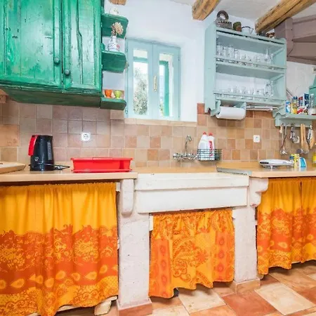 Traditional Dalmatian Lavander & Sage Hotel 3*