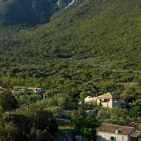 Traditional Dalmatian Lavander & Sage Hotel 3*